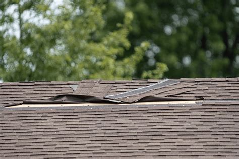 Shingles Blew Off Roof: Your Comprehensive Guide。